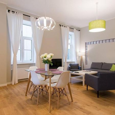 Modern & Spacious 80M2 Apartment In Riga Old Town Exterior foto