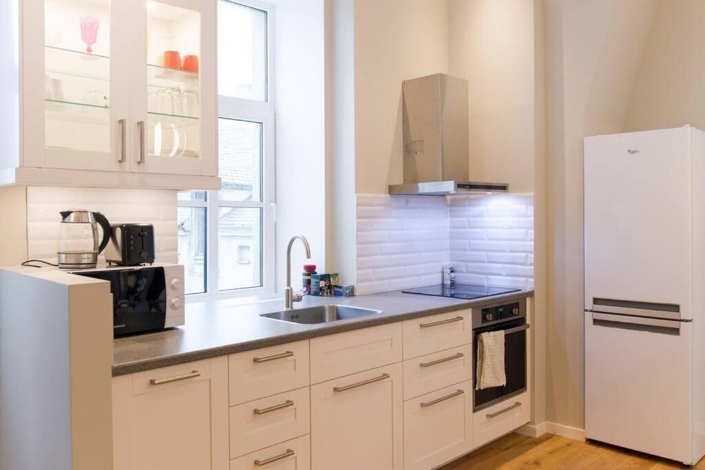 Modern & Spacious 80M2 Apartment In Riga Old Town Exterior foto
