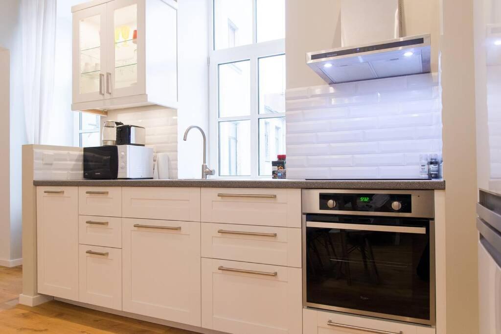 Modern & Spacious 80M2 Apartment In Riga Old Town Exterior foto